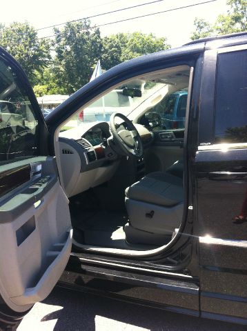 2009 Chrysler Town and Country 3.5