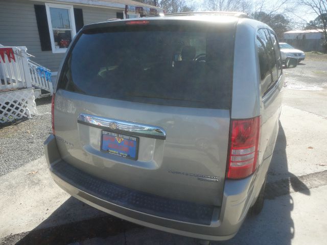 2009 Chrysler Town and Country 3.5