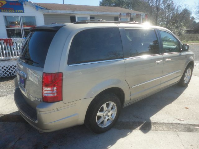 2009 Chrysler Town and Country 3.5