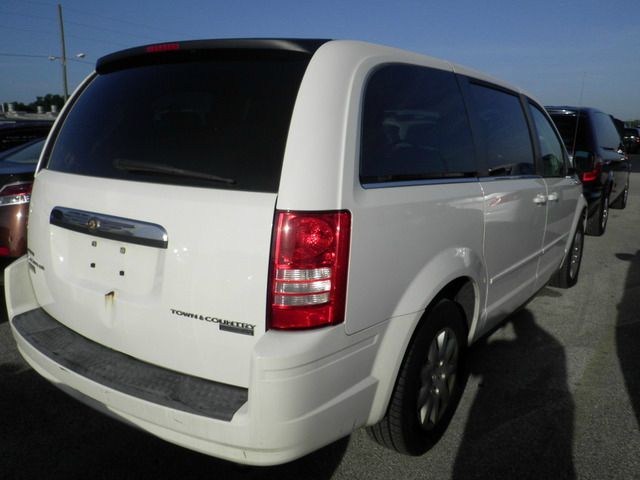 2009 Chrysler Town and Country Elk Conversion Van