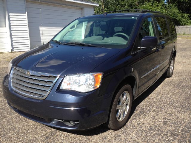 2009 Chrysler Town and Country 3.5