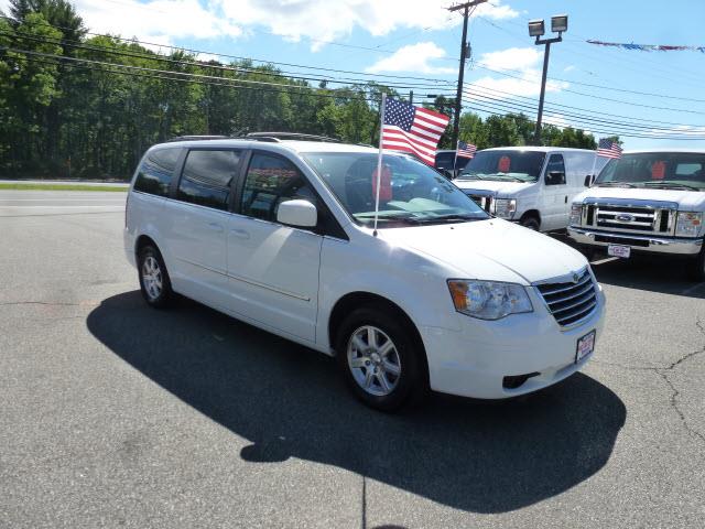 2009 Chrysler Town and Country 3.5