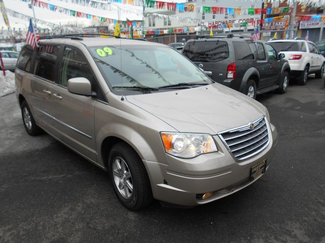 2009 Chrysler Town and Country 3.5