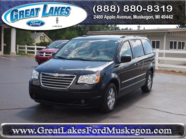 2009 Chrysler Town and Country 3.5