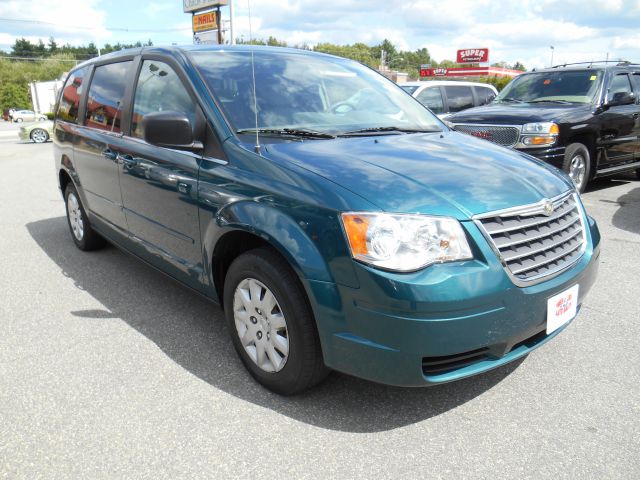 2009 Chrysler Town and Country Elk Conversion Van