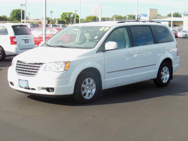 2009 Chrysler Town and Country 3.5