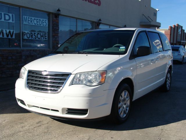 2009 Chrysler Town and Country Elk Conversion Van