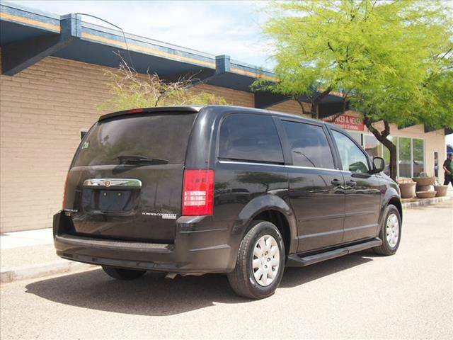 2009 Chrysler Town and Country Elk Conversion Van