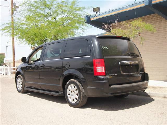 2009 Chrysler Town and Country Elk Conversion Van