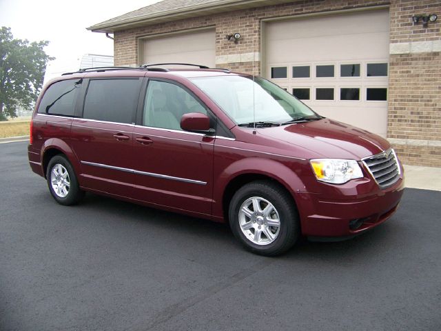2009 Chrysler Town and Country 3.5