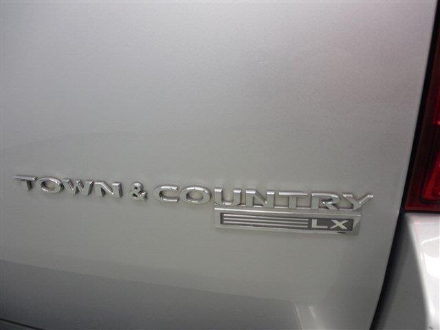 2010 Chrysler Town and Country Elk Conversion Van