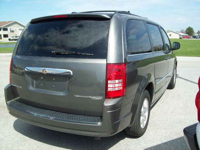 2010 Chrysler Town and Country 3.5