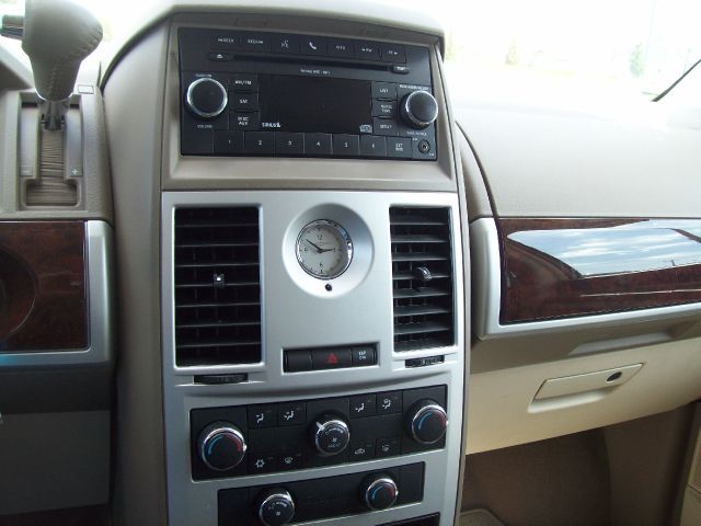 2010 Chrysler Town and Country 3.5