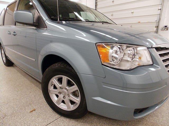 2010 Chrysler Town and Country 3.5