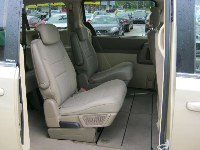 2010 Chrysler Town and Country 3.5