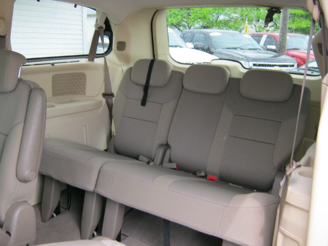 2010 Chrysler Town and Country 3.5