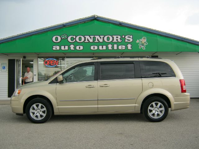 2010 Chrysler Town and Country 3.5