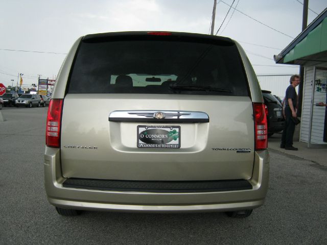 2010 Chrysler Town and Country 3.5