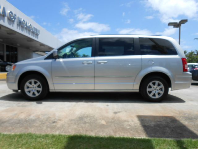 2010 Chrysler Town and Country 3.5