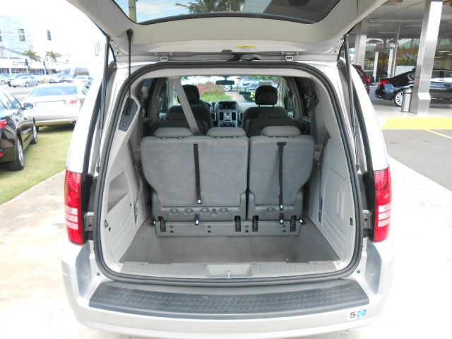 2010 Chrysler Town and Country 3.5