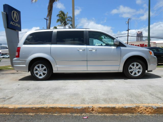 2010 Chrysler Town and Country 3.5