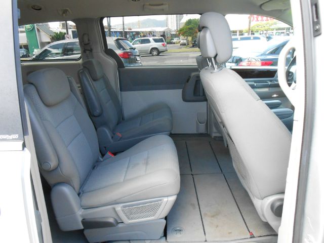 2010 Chrysler Town and Country 3.5