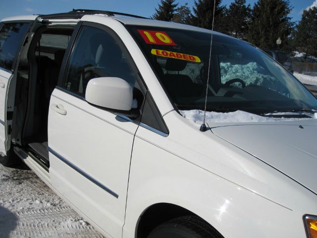 2010 Chrysler Town and Country 3.5