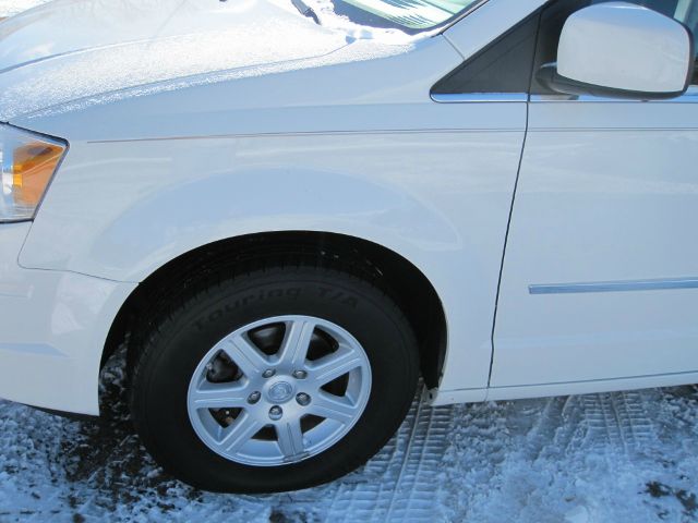 2010 Chrysler Town and Country 3.5