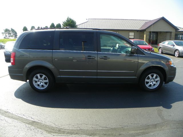 2010 Chrysler Town and Country 3.5