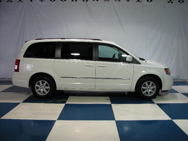 2010 Chrysler Town and Country 3.5