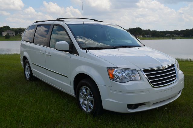 2010 Chrysler Town and Country 3.5