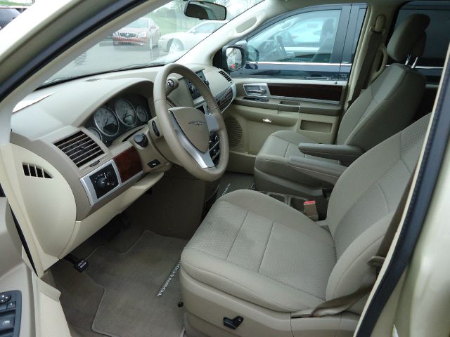 2010 Chrysler Town and Country 3.5