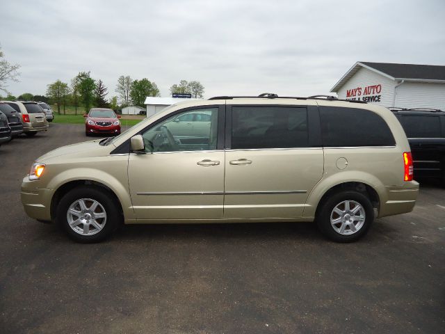 2010 Chrysler Town and Country 3.5
