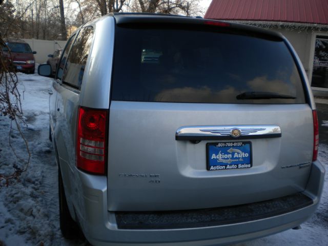 2010 Chrysler Town and Country 3.5