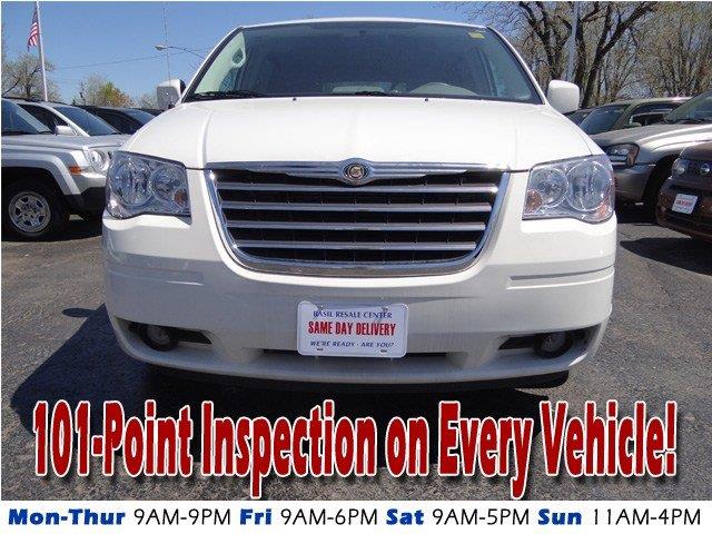 2010 Chrysler Town and Country 3.5