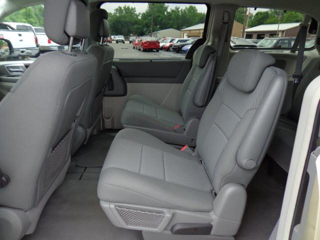2010 Chrysler Town and Country 3.5