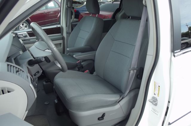 2010 Chrysler Town and Country 3.5