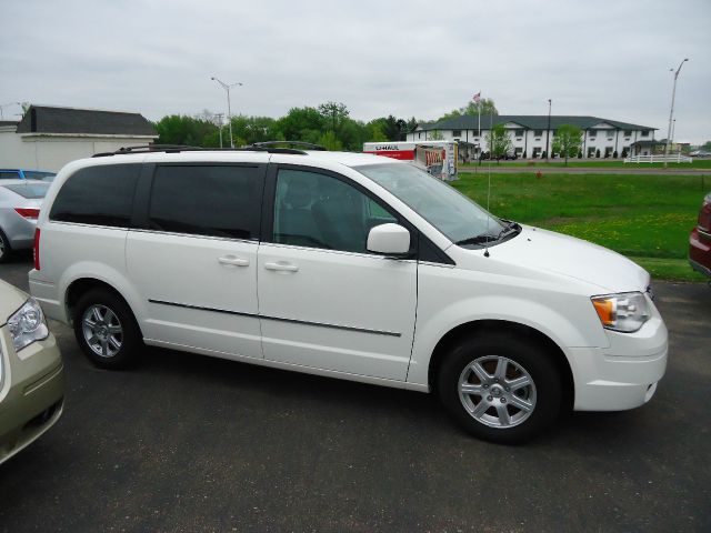 2010 Chrysler Town and Country 3.5