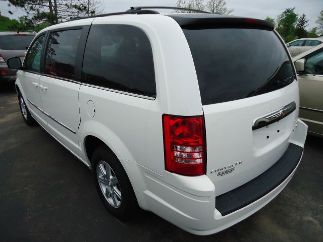 2010 Chrysler Town and Country 3.5