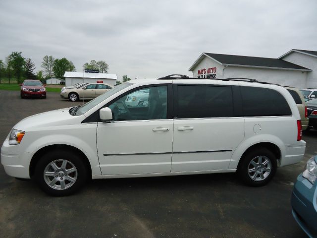 2010 Chrysler Town and Country 3.5