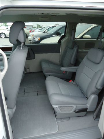 2010 Chrysler Town and Country 3.5