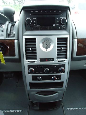 2010 Chrysler Town and Country 3.5