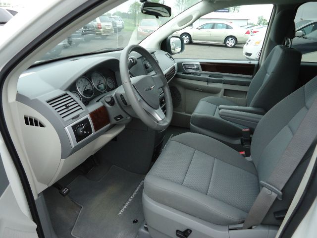 2010 Chrysler Town and Country 3.5