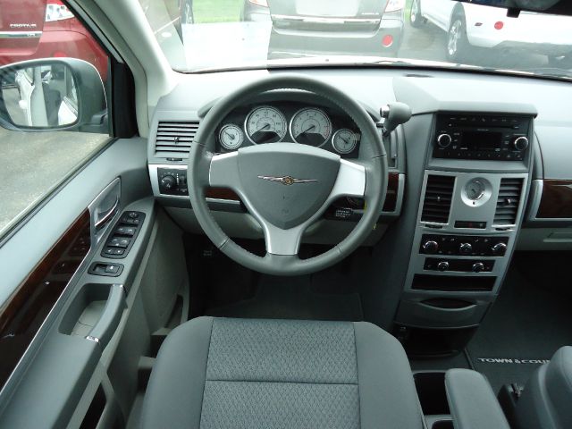 2010 Chrysler Town and Country 3.5