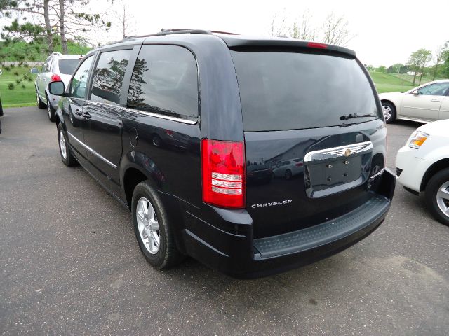 2010 Chrysler Town and Country 3.5
