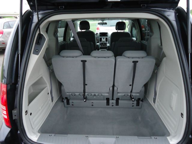 2010 Chrysler Town and Country 3.5