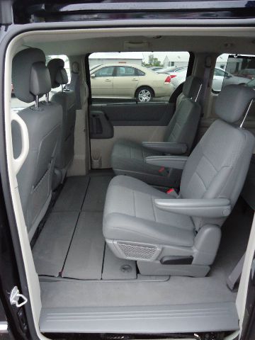 2010 Chrysler Town and Country 3.5