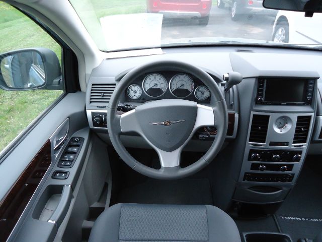 2010 Chrysler Town and Country 3.5
