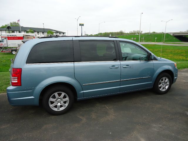 2010 Chrysler Town and Country 3.5
