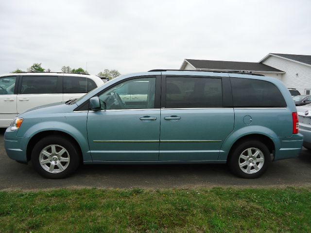 2010 Chrysler Town and Country 3.5